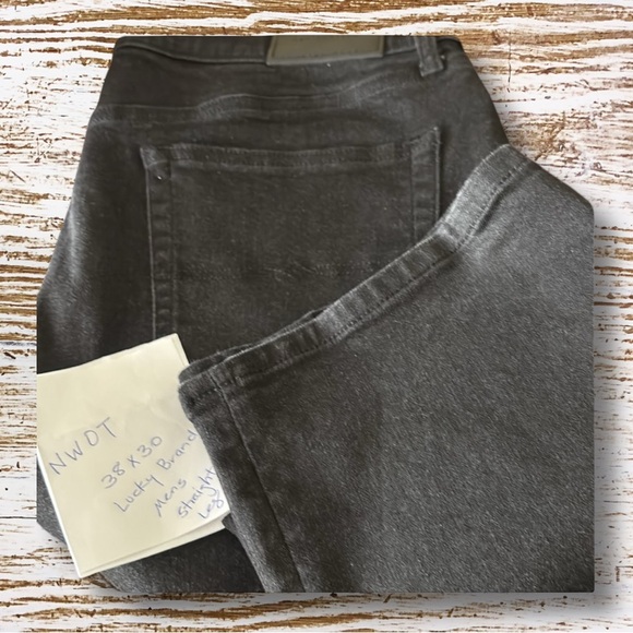 LUCKY BRAND 38x30 NWOT MENS BLACK JEANS - Picture 1 of 12